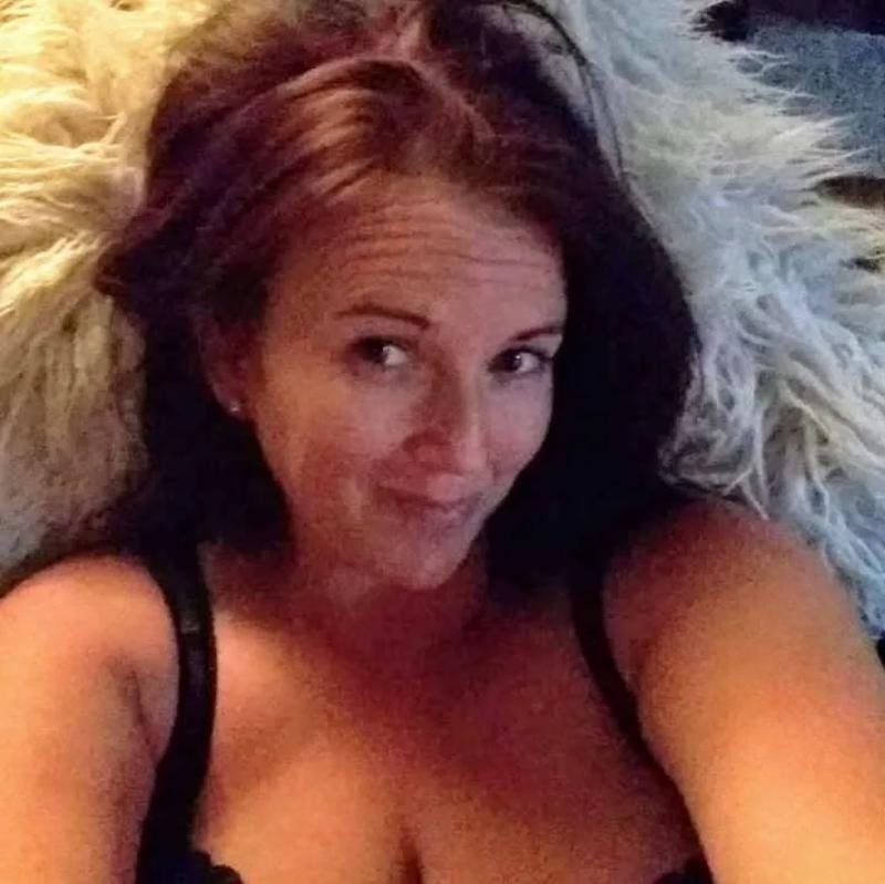 Reino Unido milf puta Trisha 17