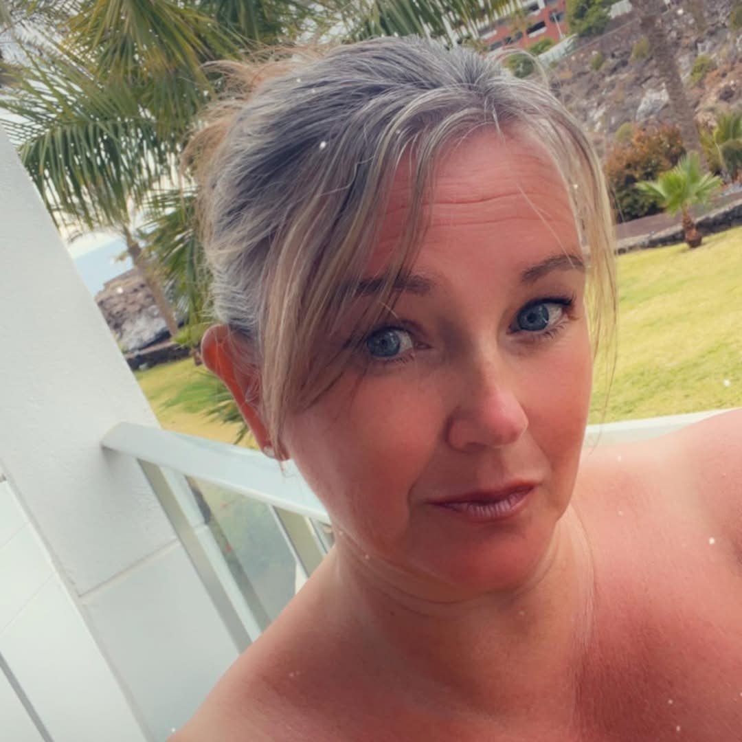 Reino Unido milf puta Trisha 20