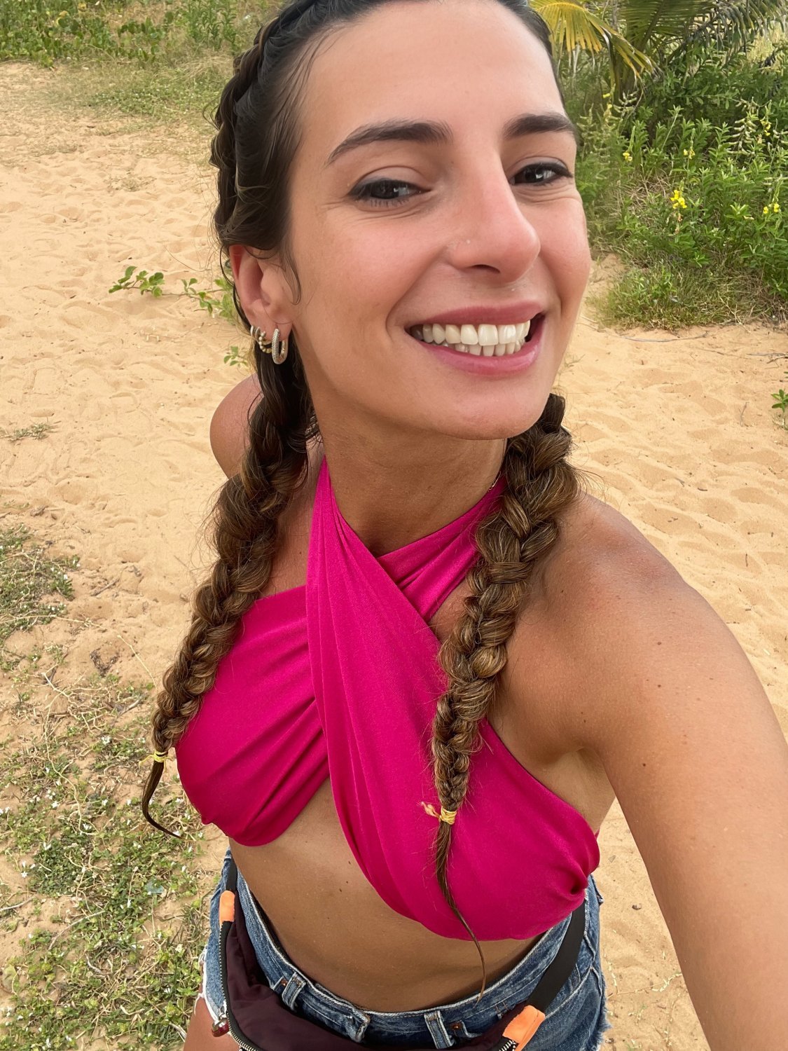 リータズ・ノーティー・セルフィーズ・ベッギング・フォア・ユア・タッチ 10