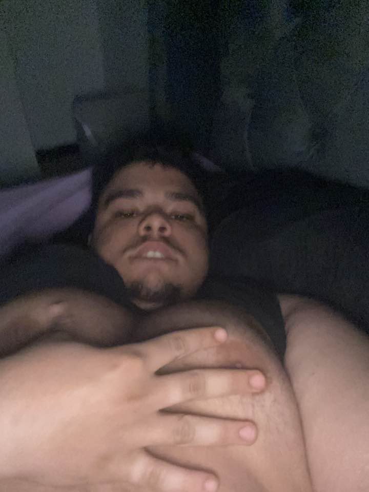 Arab Buddy Shows Off His Hot Milf Mom — Kik Inside 9