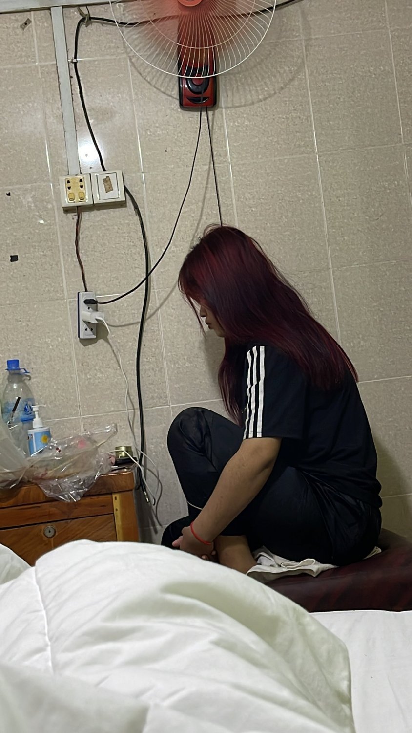 Captured Moments of a Naughty Amateur Tease 1