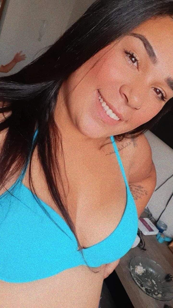 エスターズ・プライベート・モーメンツ・ユール・クレイブ・アゲイン・アンド・アゲイン 3