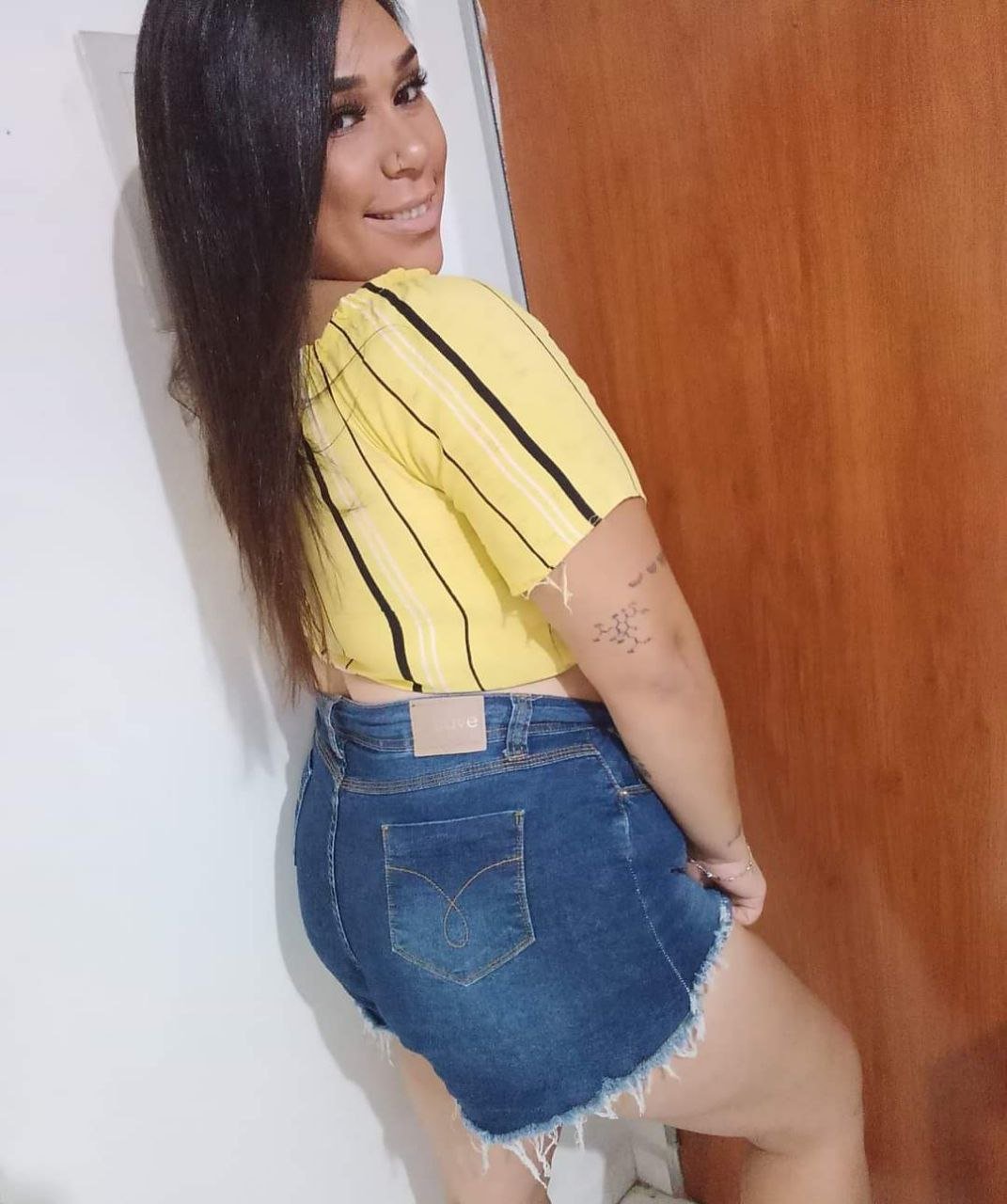 エスターズ・プライベート・モーメンツ・ユール・クレイブ・アゲイン・アンド・アゲイン 5