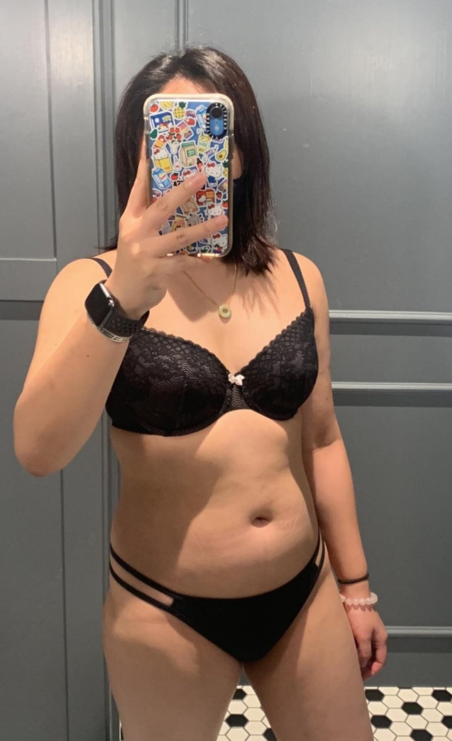 A puta da web britânica Claire 25YO 14