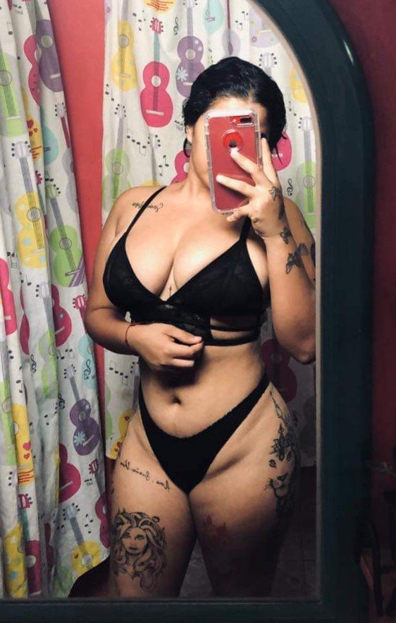 Busty Latina Bombshell Esmeralda Velazco from Altamira 9
