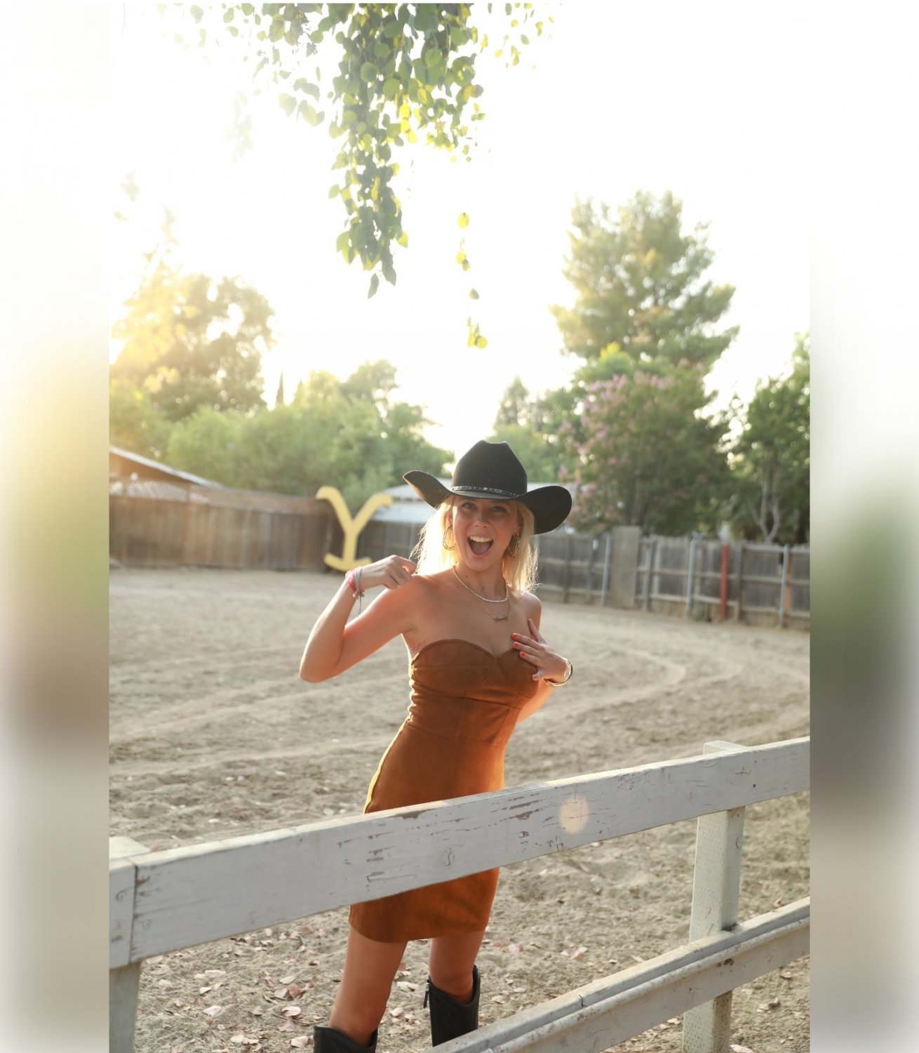 Hailey Welch Bilder + Füße & Sohlen + Hawk Tuah 21