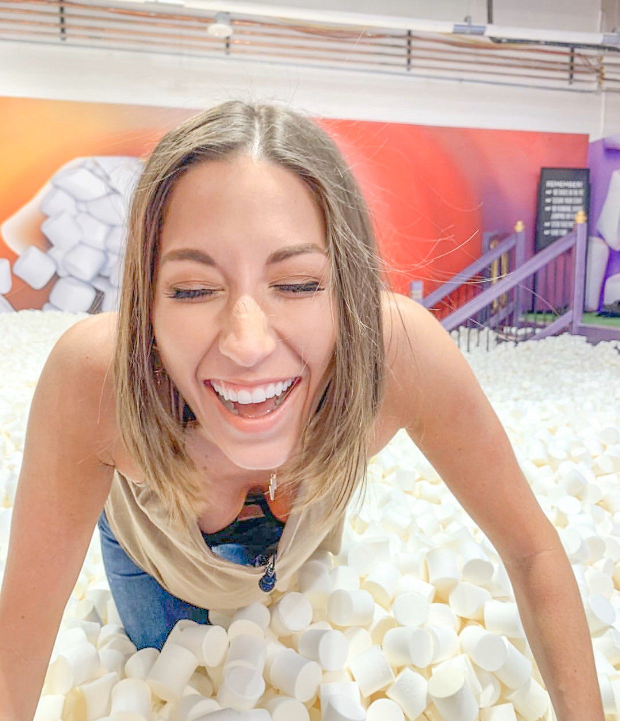 ミルフ・キャプチャード・イン・ハー・ノーティー・ホームメイド・アドベンチャーズ 5