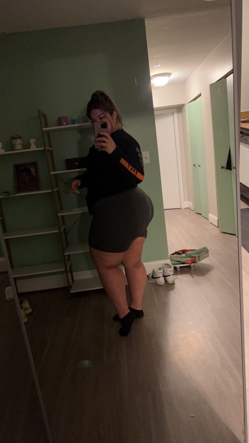 Curvy Japanese BBW Rocking That Big Round Ass 4