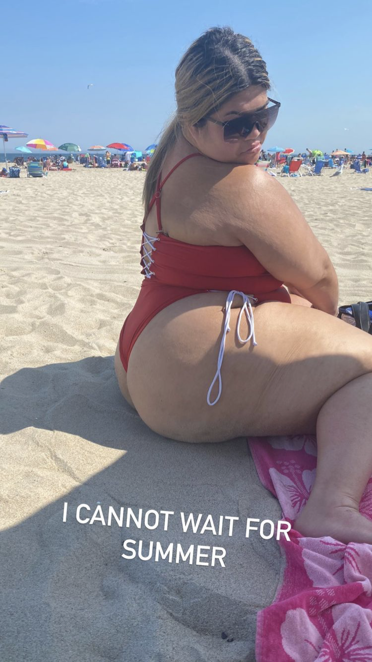 Curvy Japanese BBW Rocking That Big Round Ass 26