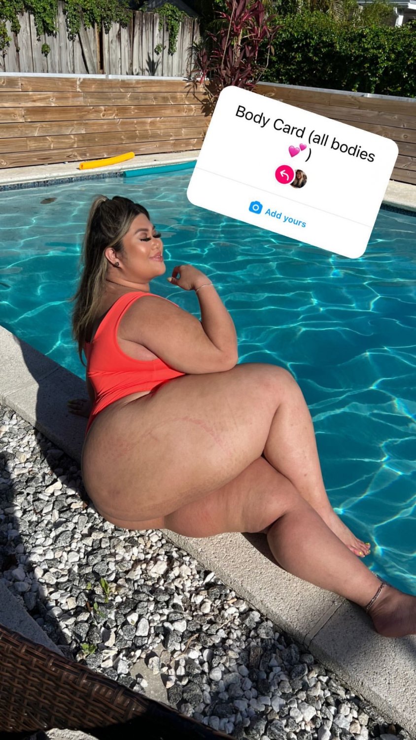 Curvy Japanese BBW Rocking That Big Round Ass 38