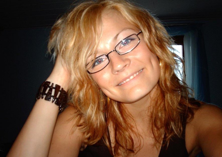 スナッピー・マチュア・ビューティー・アンリーシズ・ハー・ノーティー・サイド 1