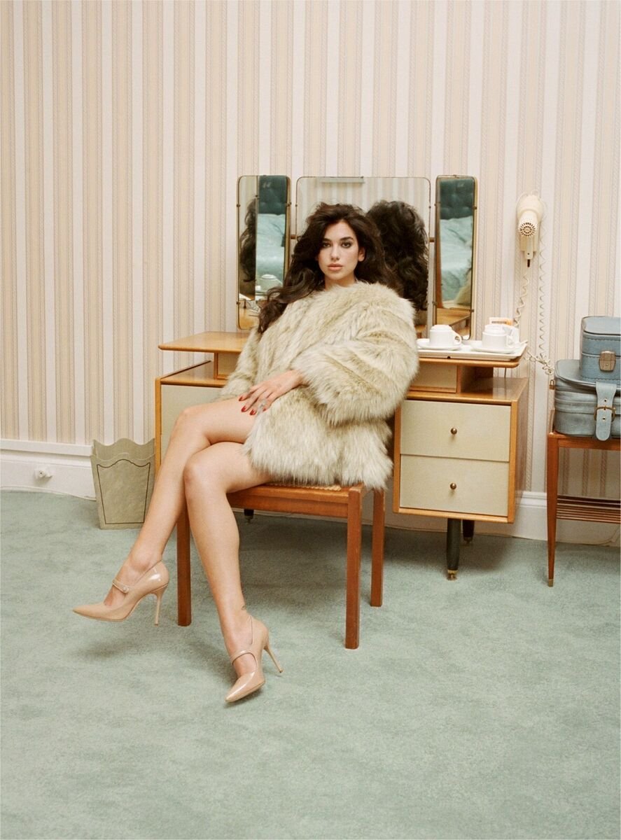 DUA LIPA DARLING LEGS, ABSÄTZE & STRUMPFHOSEN 5