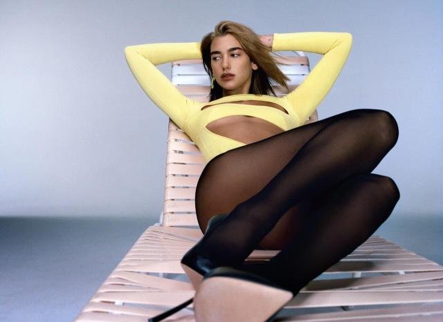 DUA LIPA DARLING LEGS, ABSÄTZE & STRUMPFHOSEN 11