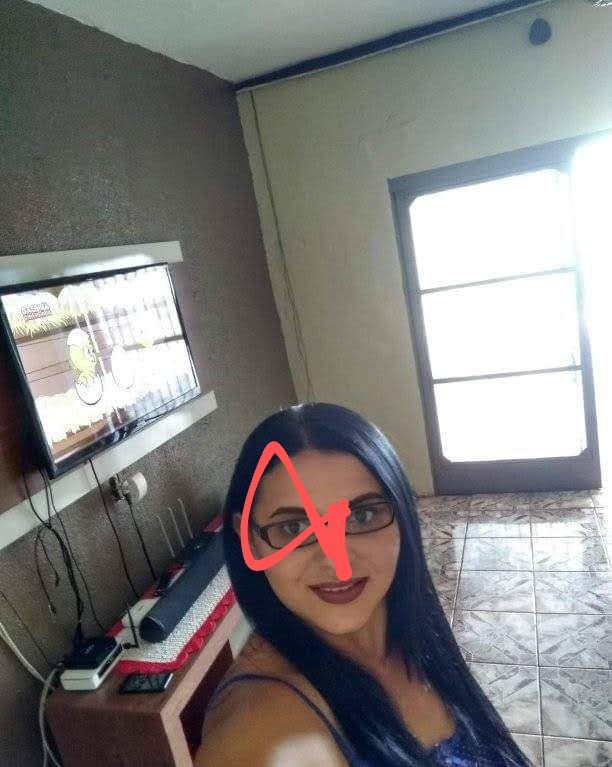 ホーニー・ブラジリアン・ハウスワイフ・フロム・アメリコ・ブラシリエンセ・ショーイング・オフ 2