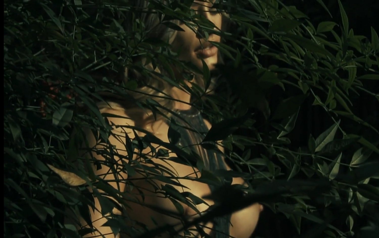 Hevelin Lopez Teasing Her Sweet Body for You 41