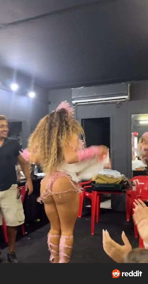 Paola Oliveira ( O Rabo Mais Gostoso do Brasil 3