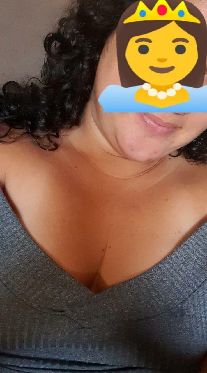 Chubby Cutie From Ubatuba Showing Off Her Sweet Curves 11