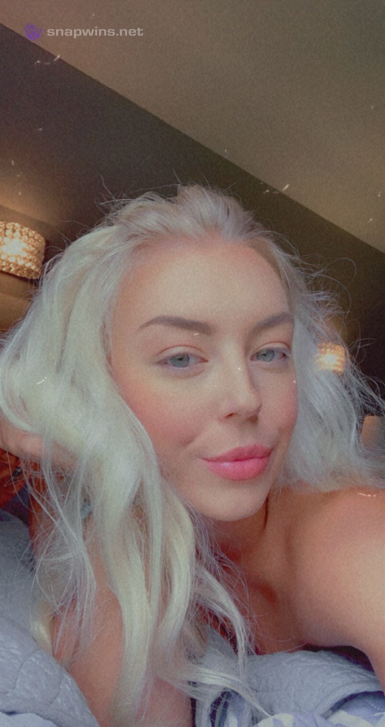 Lush Blonde Snapchat Beauty Gets Leaked 3