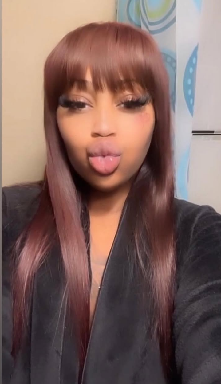 シー・ラブズ・ホエン・ユー・カバー・ハー・ビューティフル・フェイス・ウィズ・セメン 11