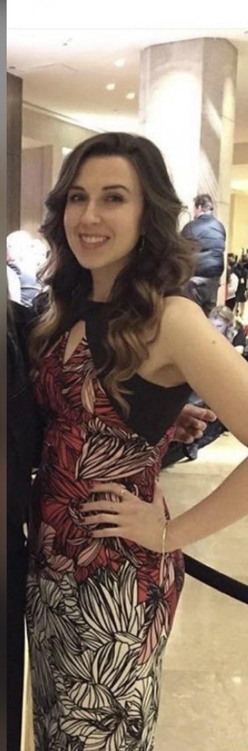 カレッジ・コエド、21、焦らすイング・イン・ハー・ドーム・ルーム 9