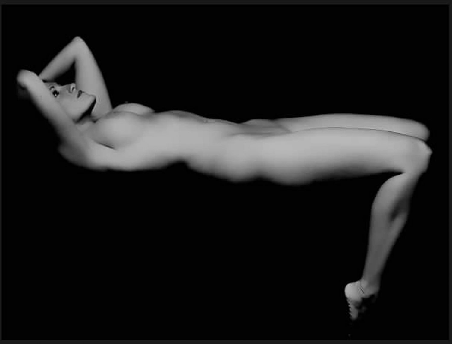 MILF Alice Rocking Her Blonde Bombshell Look 23