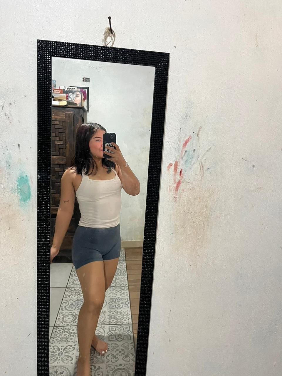 Hot Young Latina Babe Showing Off That Thick Ass 4