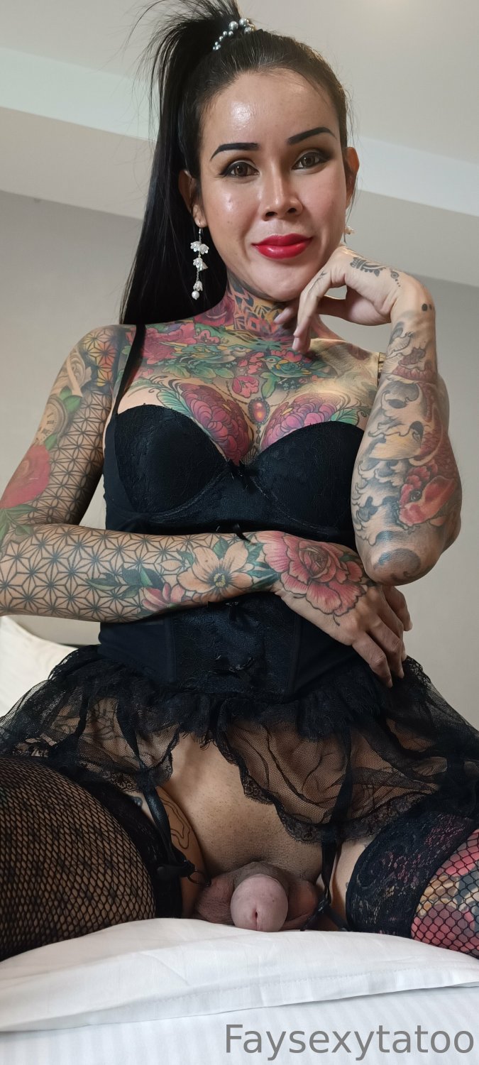 Fay Sexy Tattoo Unleashes Her Wettest and Wildest Moments 21