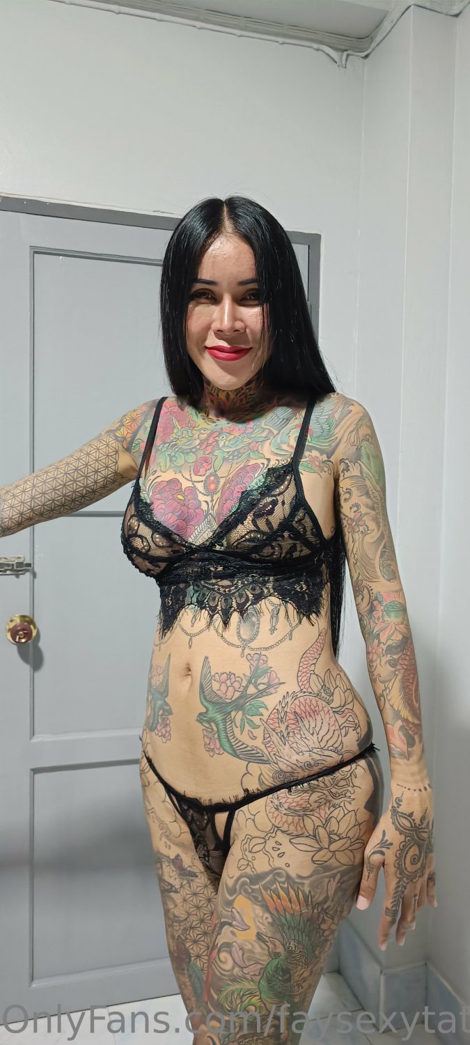 Fay Sexy Tattoo Unleashes Her Wettest and Wildest Moments 43