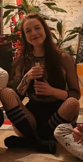 Help Naughty Social Worker Laura Become an Internet Star 2