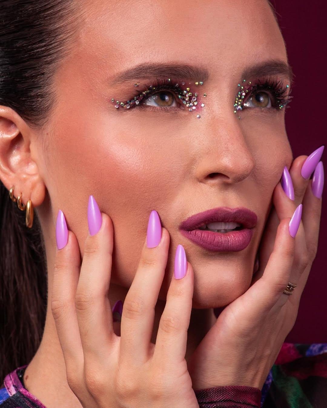 New Leaked Photos of Hot Larissa Manoela 1