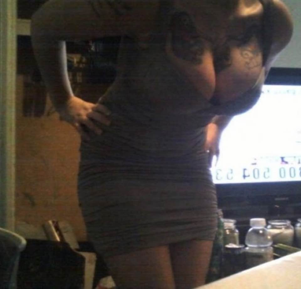 Kas Flaunts Her Fat Juicy Tits 6