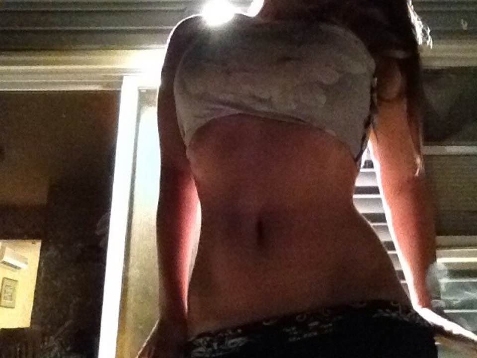 Kas Flaunts Her Fat Juicy Tits 7