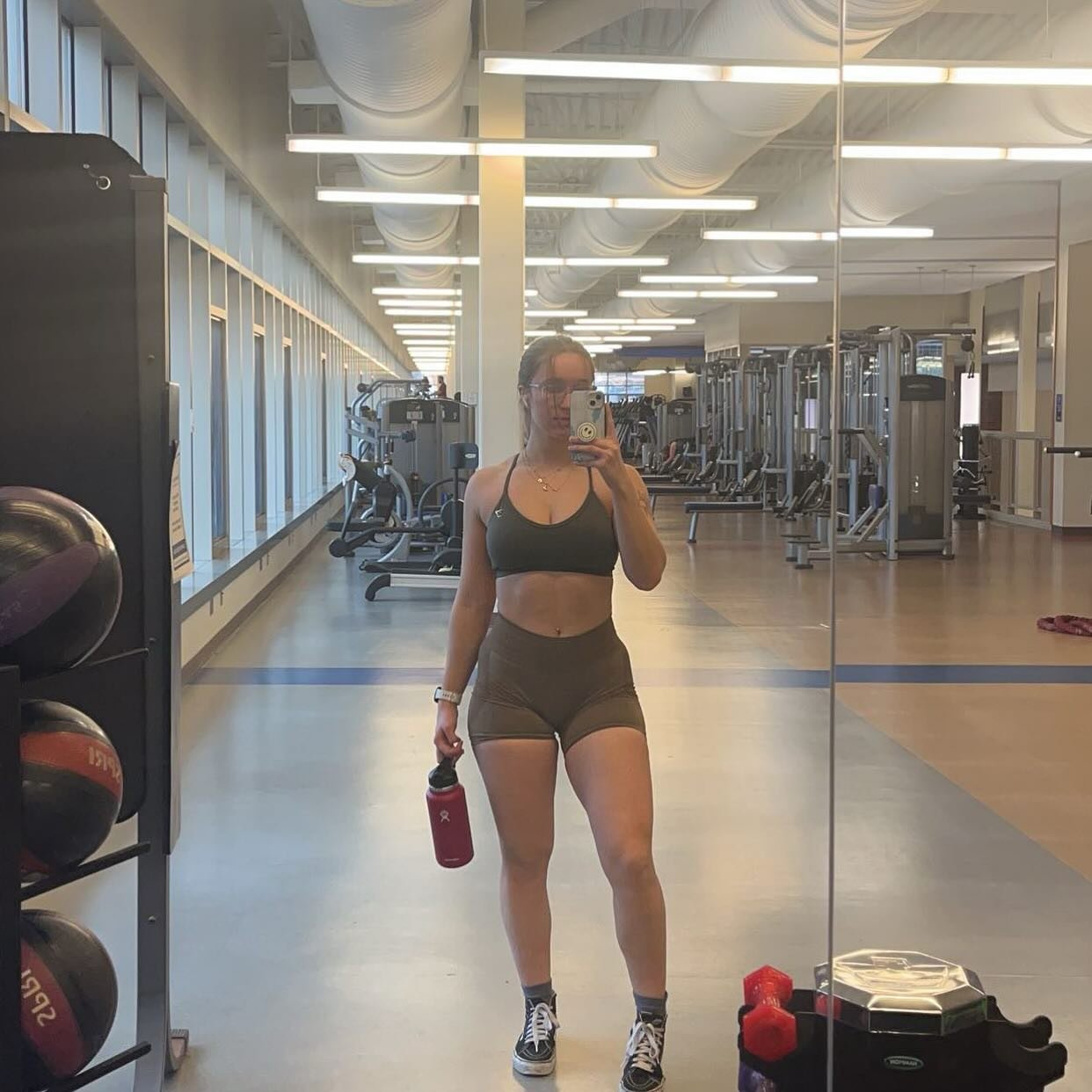 Kate Lukens: Made for Breeding with Her Perfect Curves 8