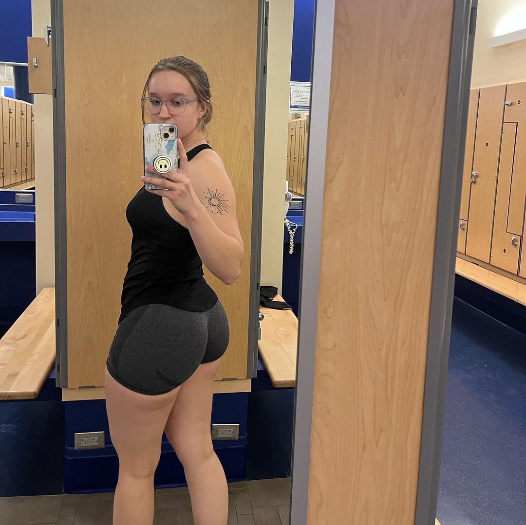 Kate Lukens: Made for Breeding with Her Perfect Curves 37