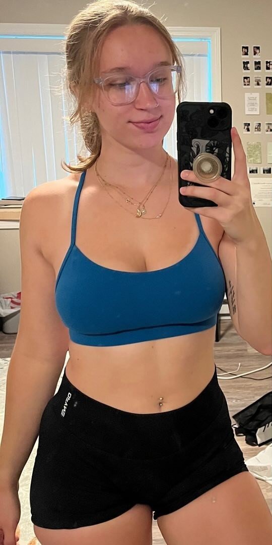 Kate Lukens: Made for Breeding with Her Perfect Curves 52