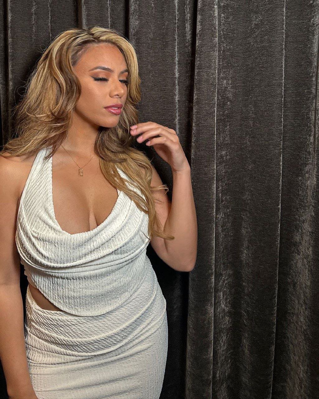 Dinah Jane Hot Fantasy 39