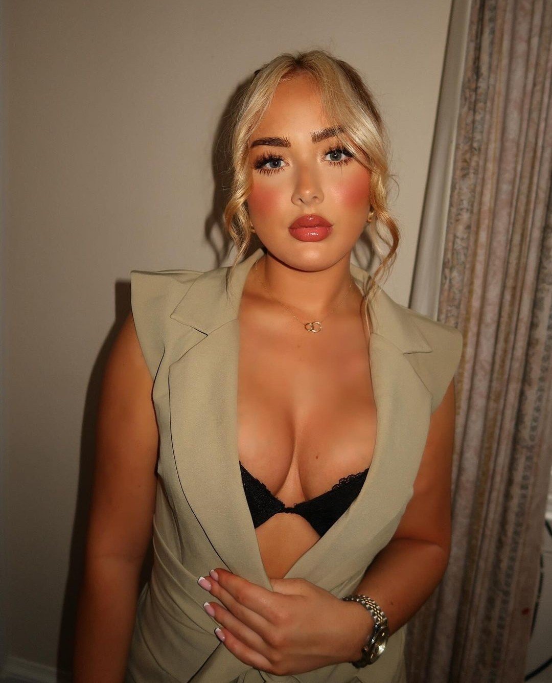 I Teased My Big Fake Tits Till He Couldn't Resist 6