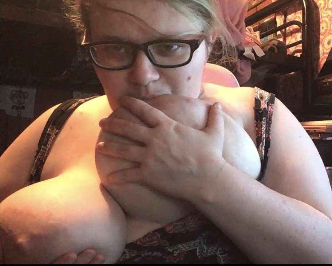 I’m That Cheating Little Bitch You Dream About 1