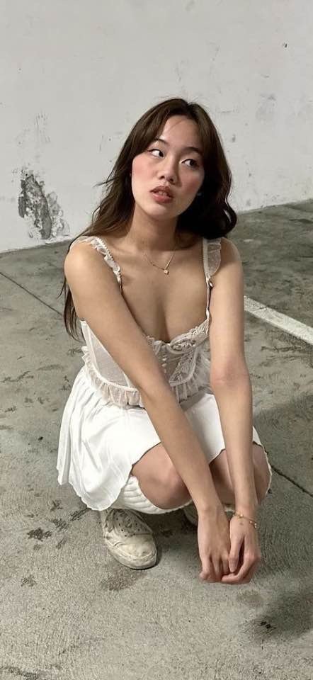 クリーピー・リトル・チャイニーズ・キューティー・ケイリー・イン・フィッシュネッツ・ベッギング・フォア・イット 10