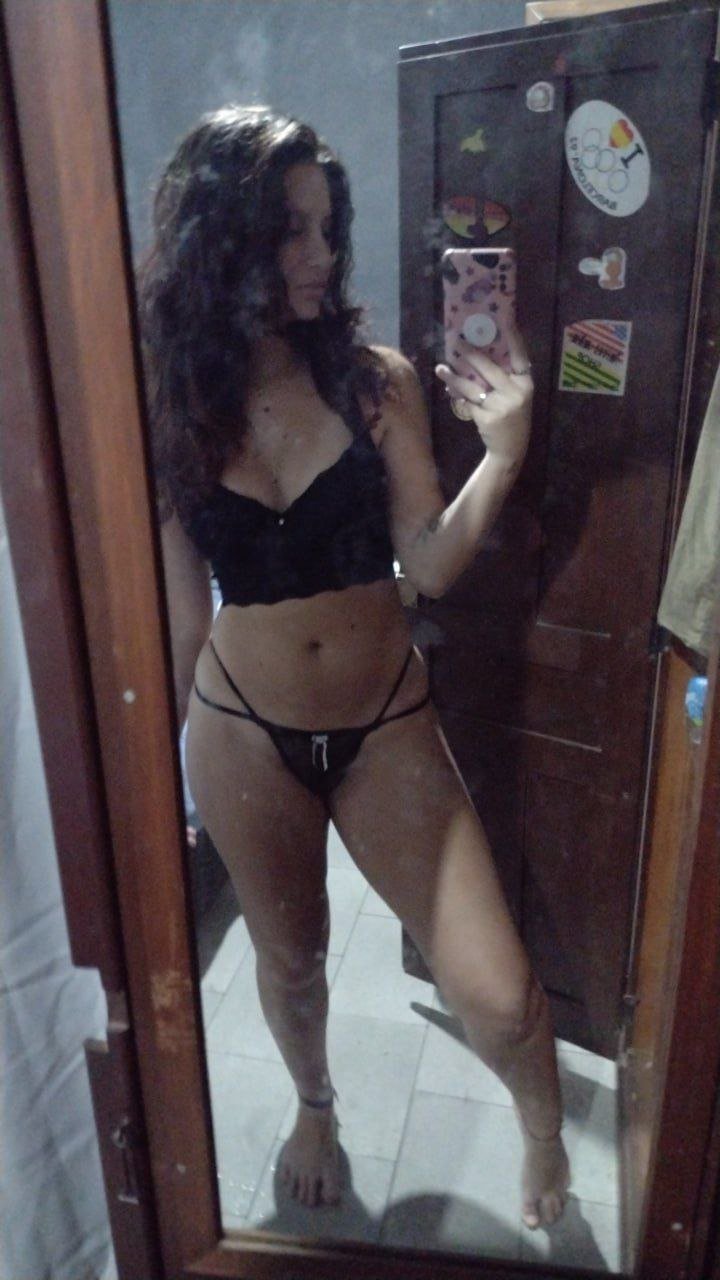 PUTINHA DE CORNO GOSTOSA 12