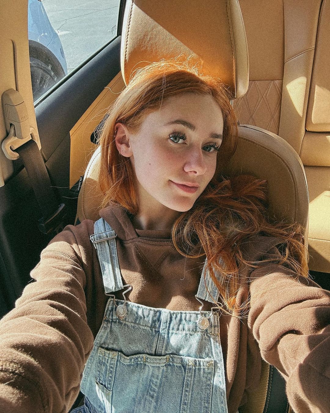 Redheaded Bombshell Ready To Make You Blow 6