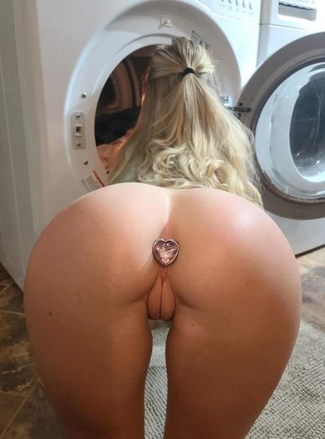 Novinhas: Young Tight Sluts Ready for Raw Fucking 33