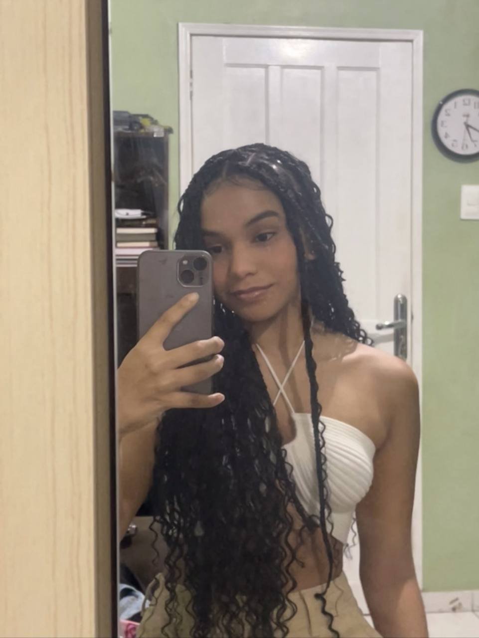 Mariana’s Leaked Blowjob: Sofa Whore Exposed on Instagram 2