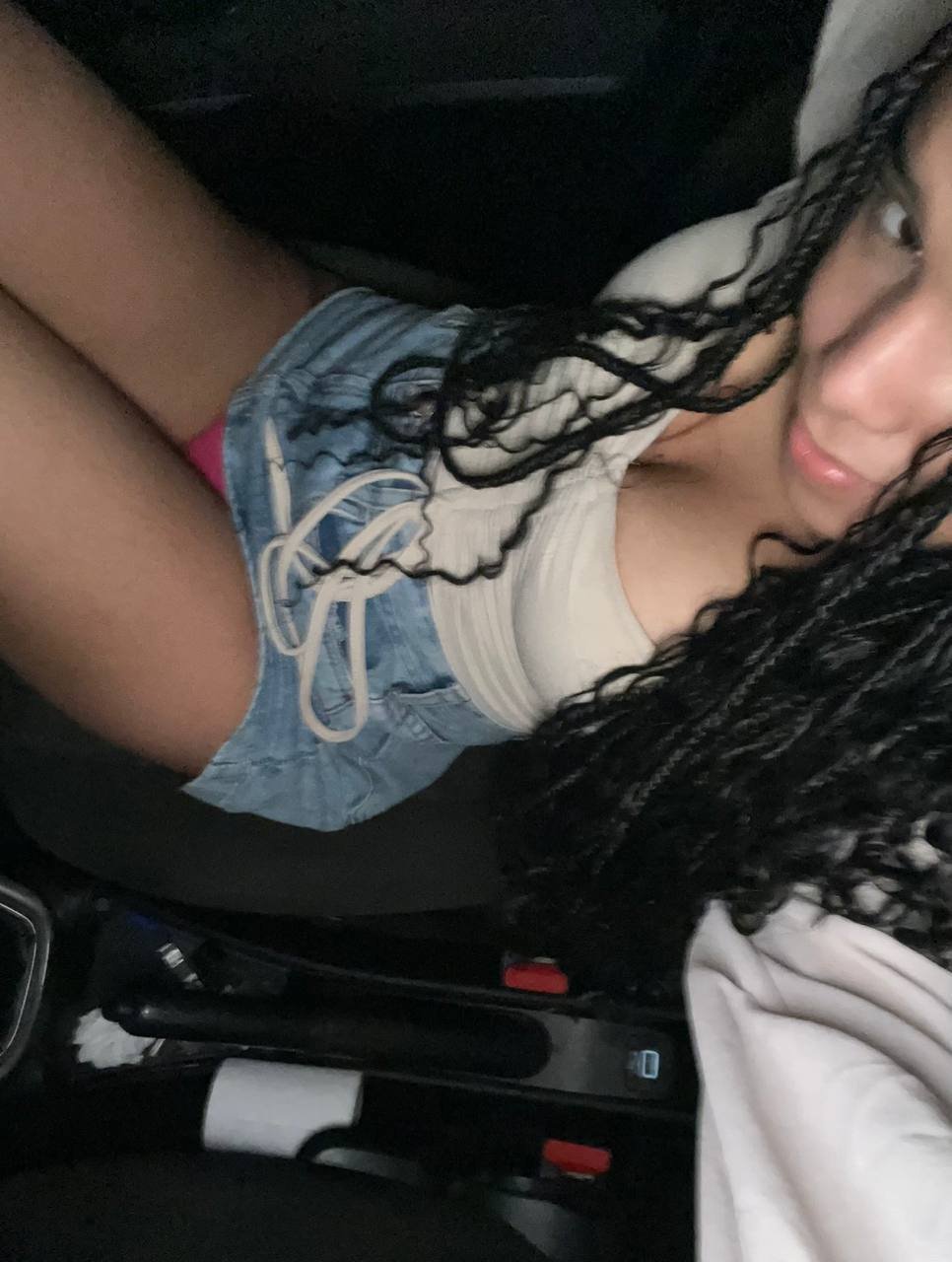 Mariana’s Leaked Blowjob: Sofa Whore Exposed on Instagram 17