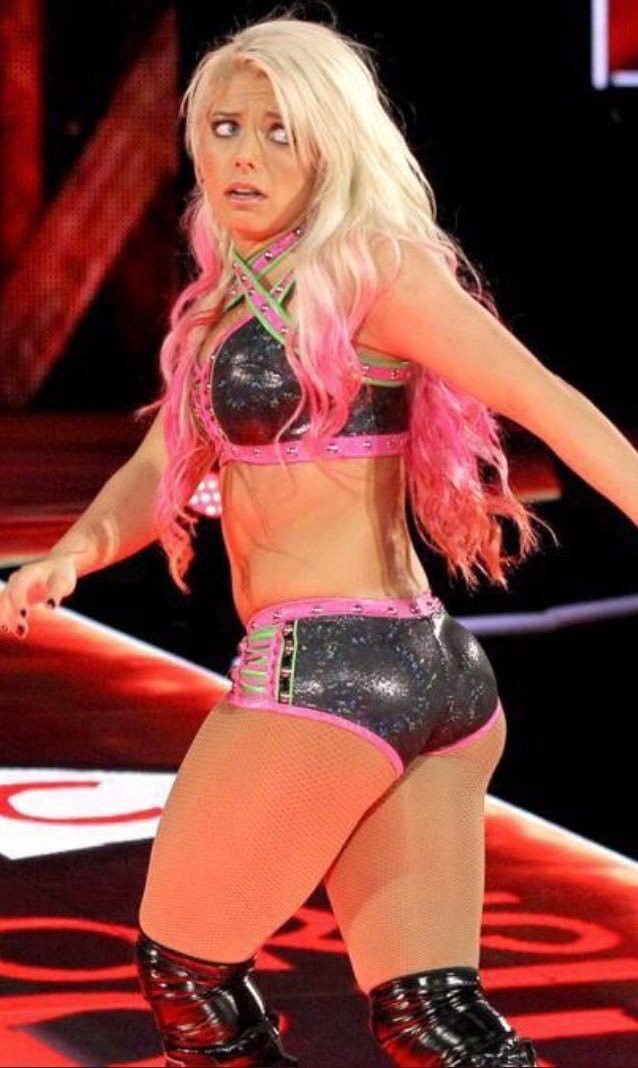 Exploding Cum to Alexa Bliss DMs to Humiliate That Blonde Slut 6