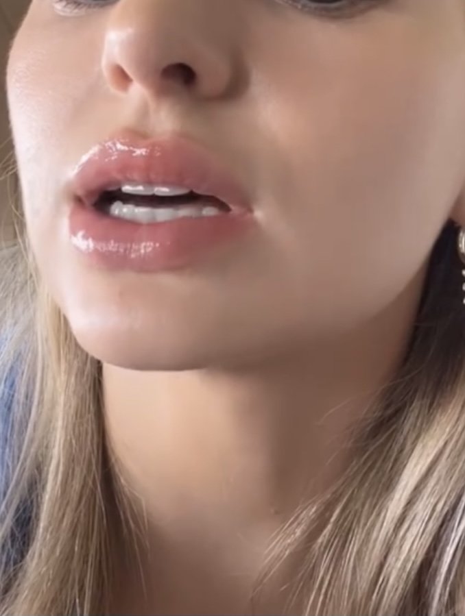 Breasty doğal sarışın fahişe 2