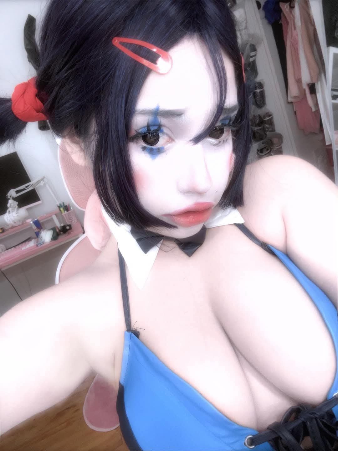 キュート・セルフィー・ベイブ・ウィズ・ビッグ・ナチュラル・ティッツ・フラッシング・ボス・ホールズ 23