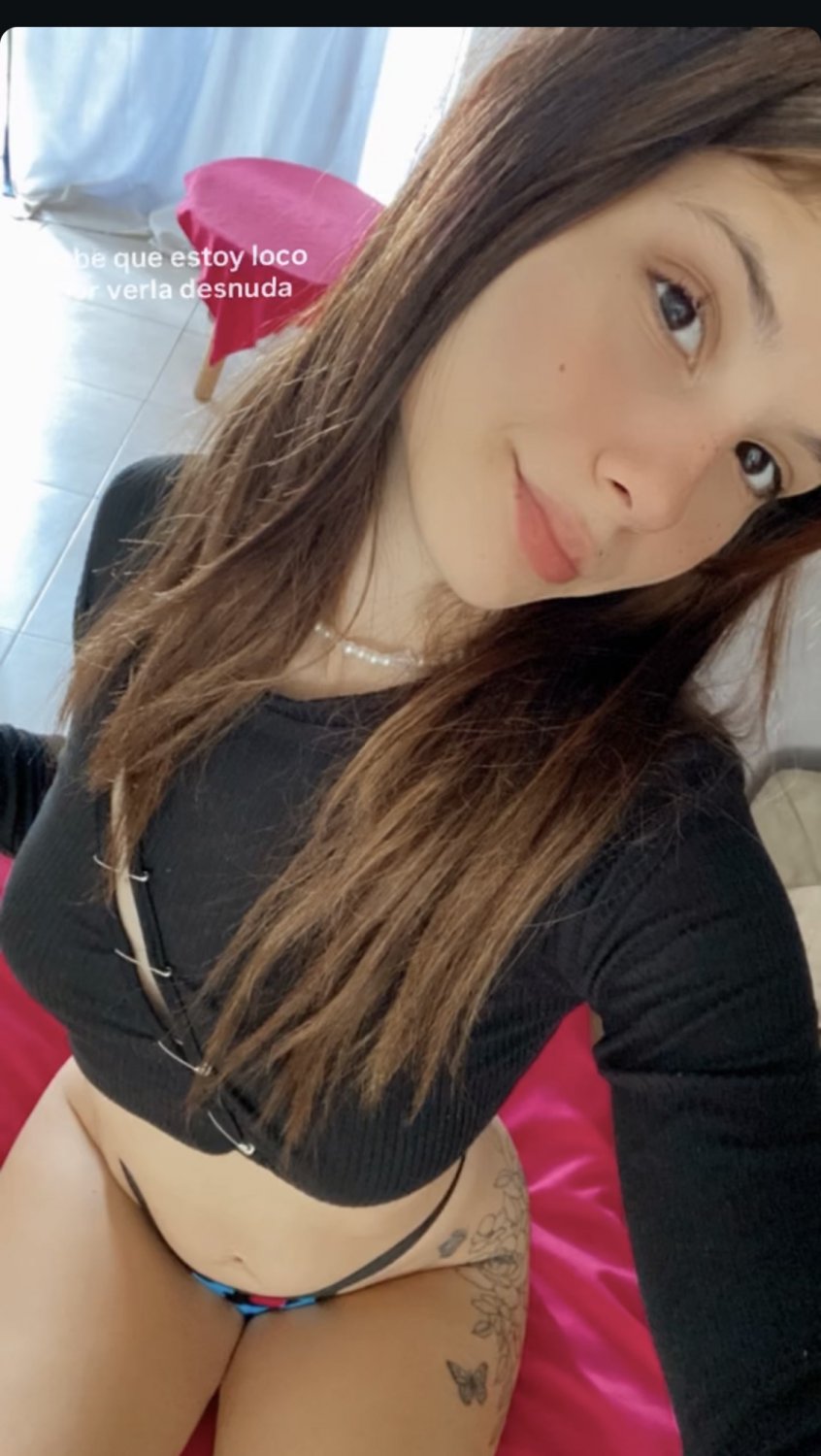 アント・ニコルーニャ：キュート・ガール・セルフィー・ウェット・ドリーム 16