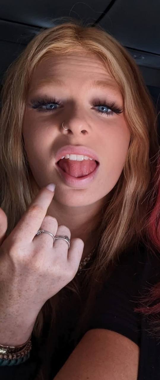 attraktive Schwester 6