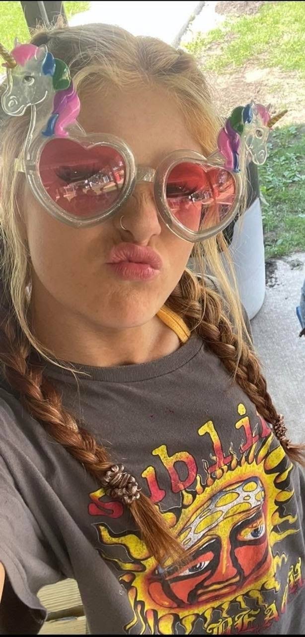 attraktive Schwester 9